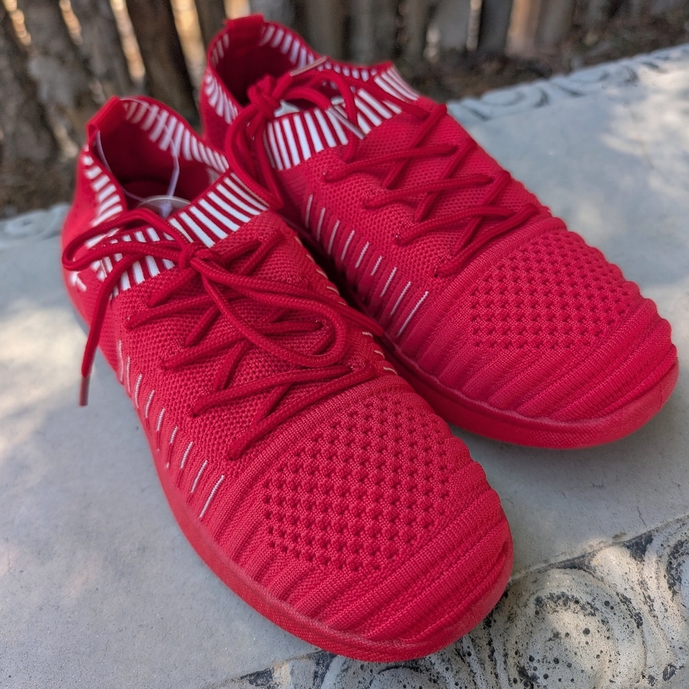 NWT Danskin Energy Ladies Sneakers 8.5 Red Memory Foam Washable Lightweight